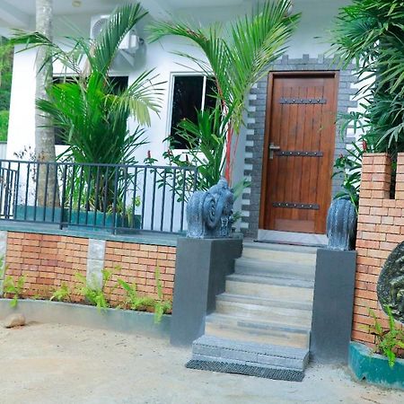 Star Rain Tour Inn Ratnapura Εξωτερικό φωτογραφία